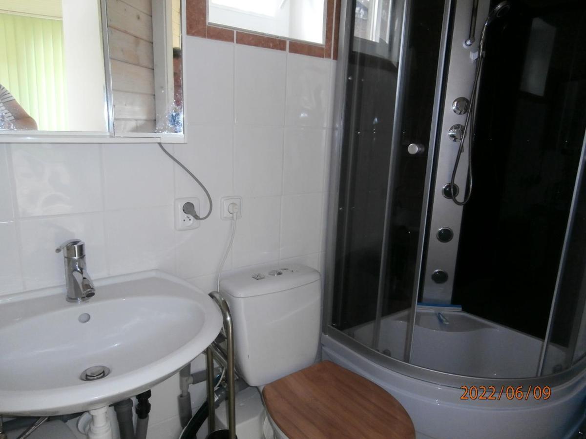 Appartamento Rekreacni Chatka / Tiny House Františkovy Lázně Esterno foto