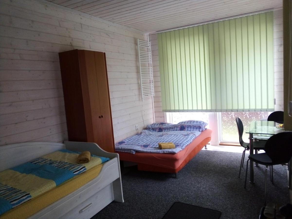 Appartamento Rekreacni Chatka / Tiny House Františkovy Lázně Esterno foto